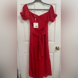 SELFIE LESLIE
LINKA OFF-SHOULDER TIE BACK MIDI DRESS RED